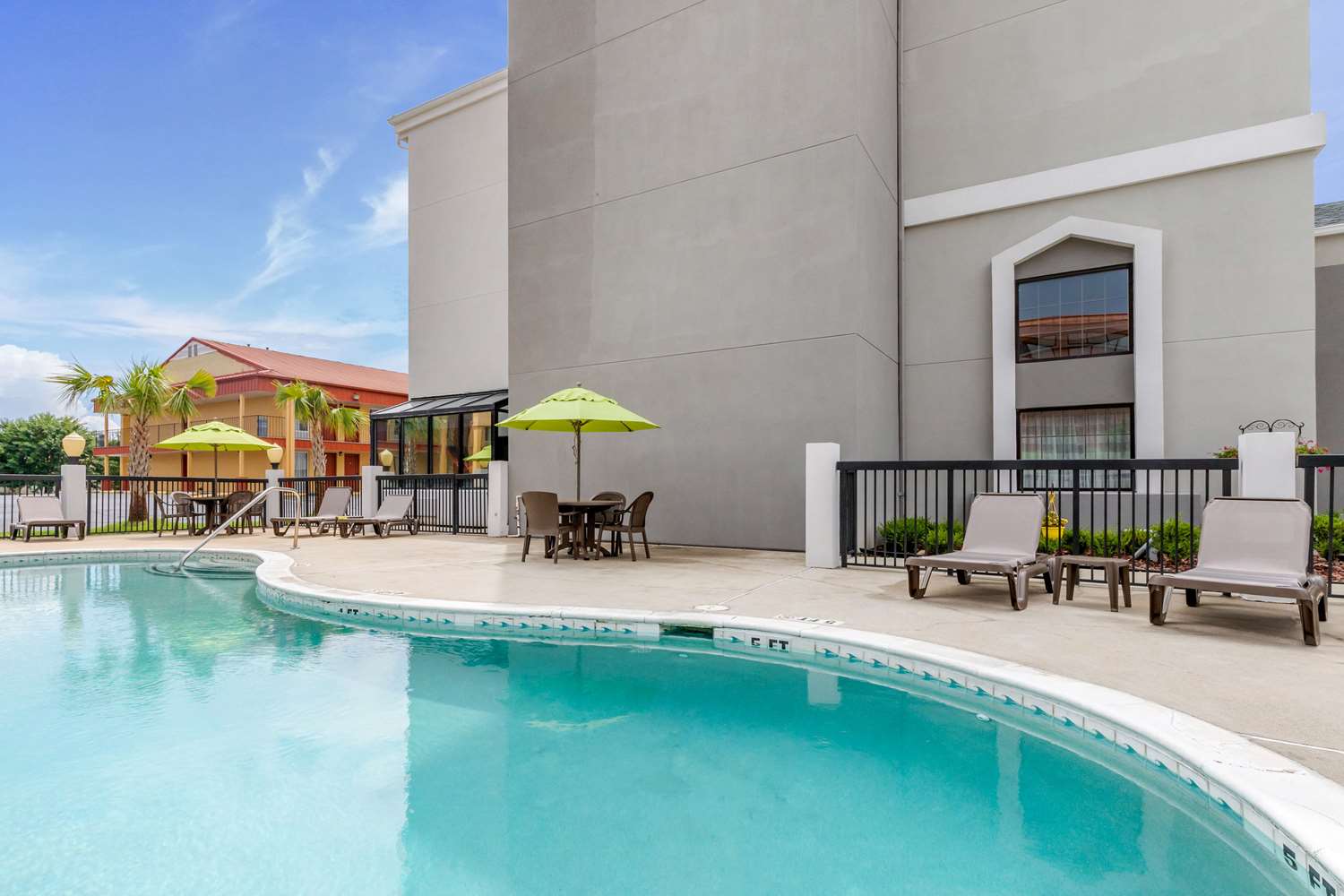 Sleep Inn Orangeburg 19/29