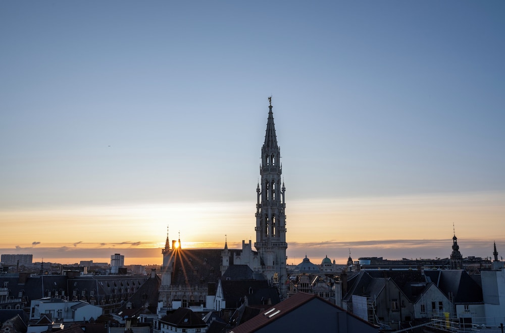 Warwick Brussels Grand Place 99/102