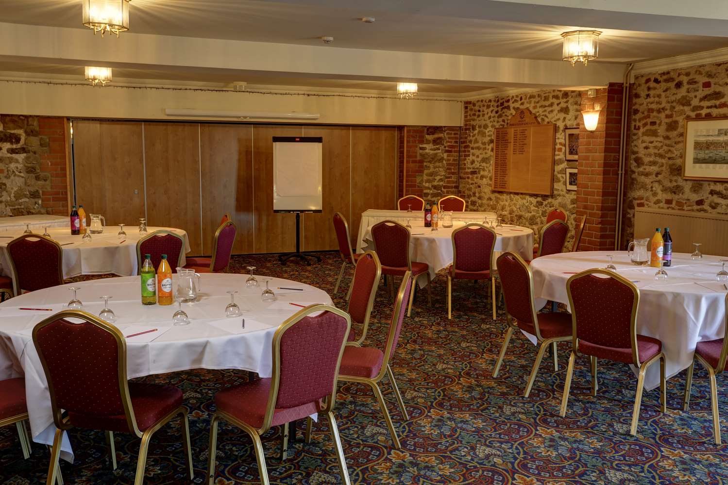 Knights Hill Hotel & Spa 28/41