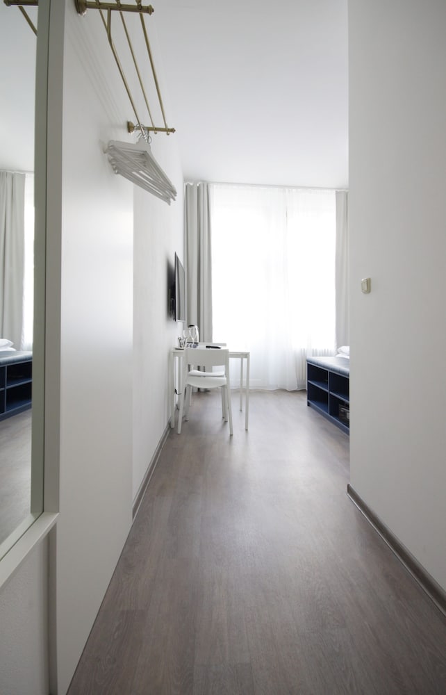 Alveo Suites 20/45