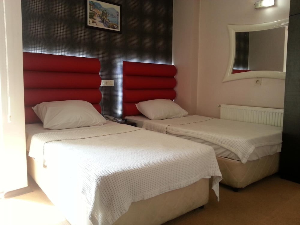 TIMYA HOTEL 8/55