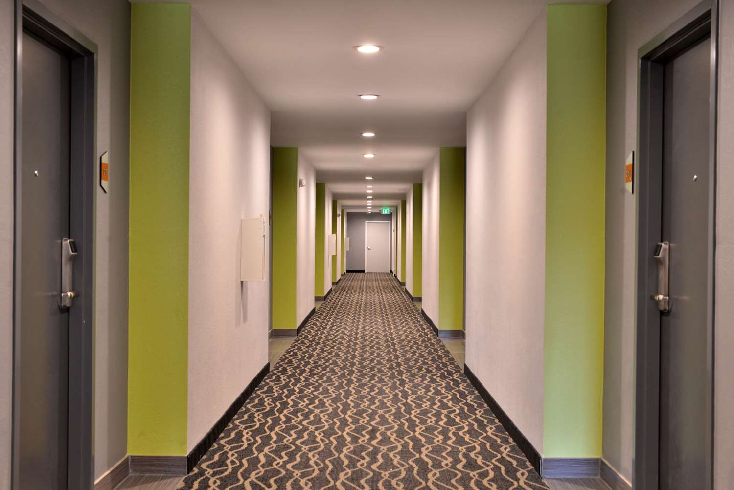 Americas Best Value Inn Memphis Airport 21/37