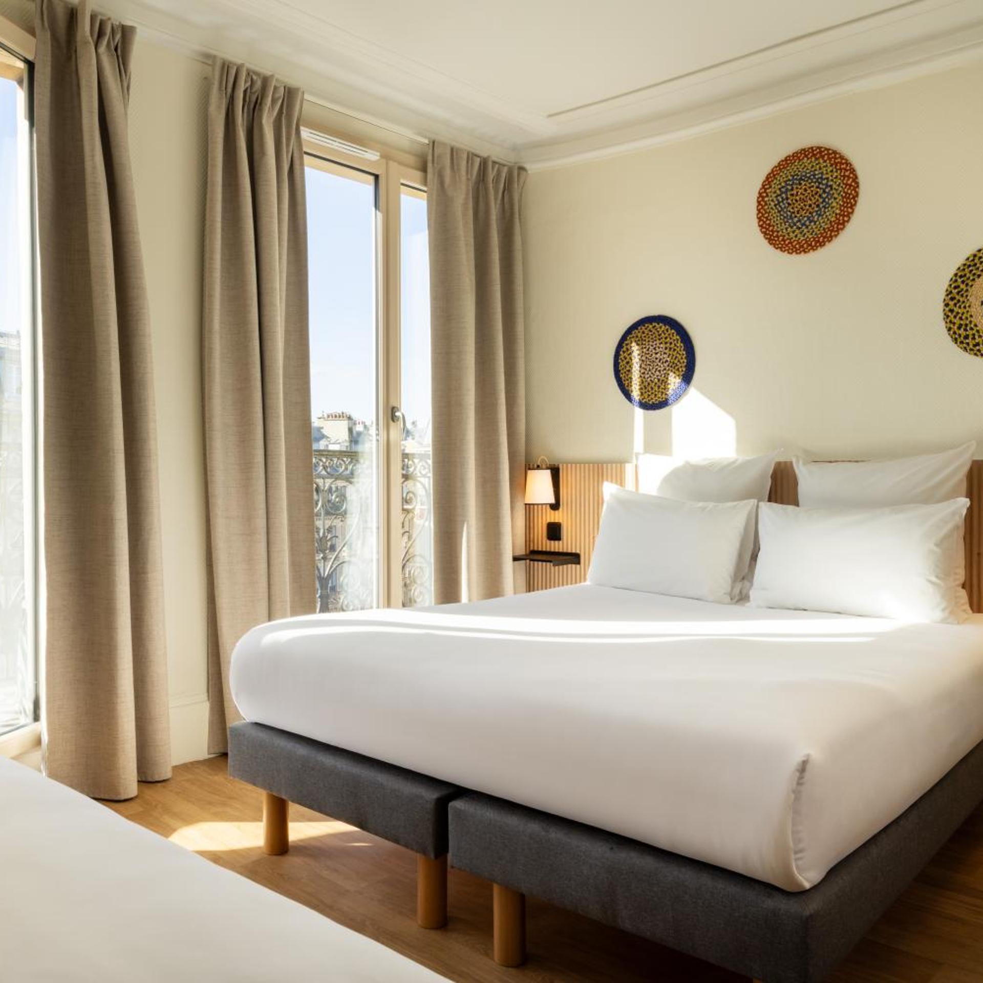 Room, Triple
