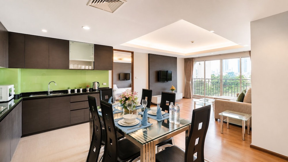 Golden Pearl Residences 36/50