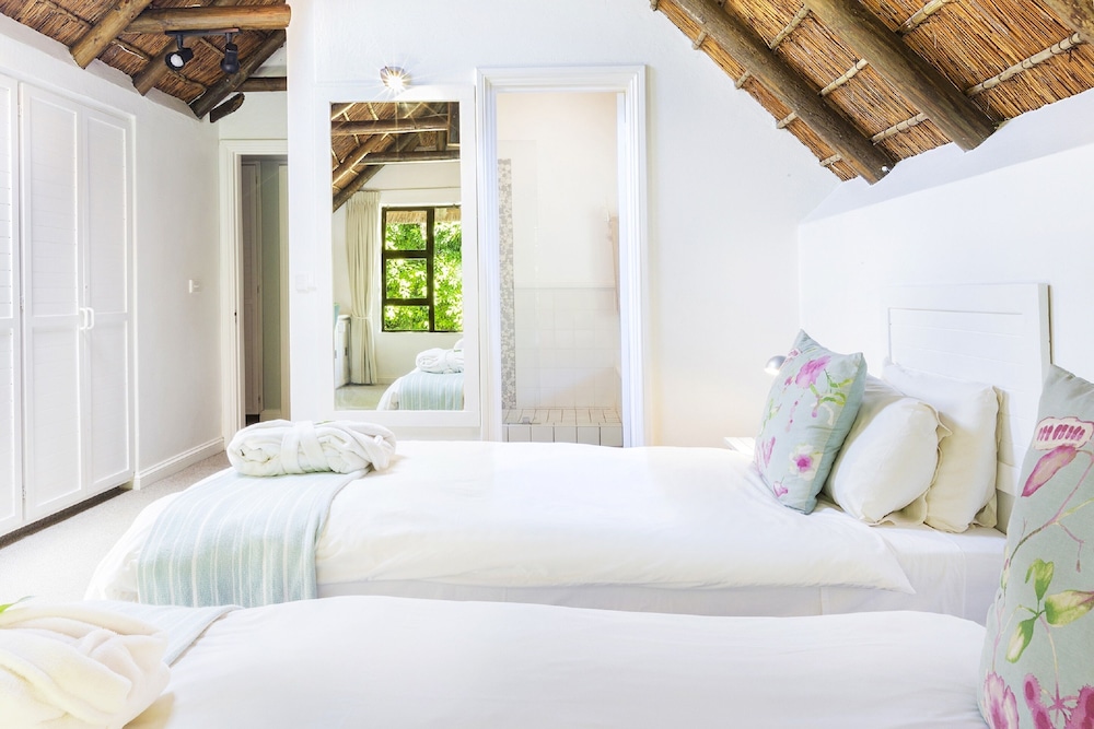 Sandals Guest House 12/28