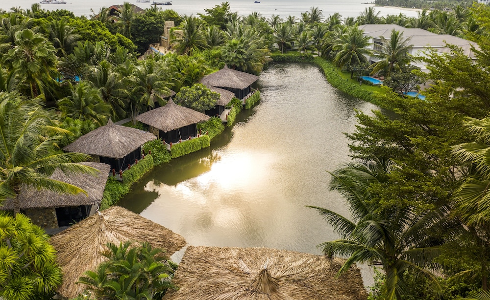 Vinpearl Resort and Spa Nha Trang Bay 47/50