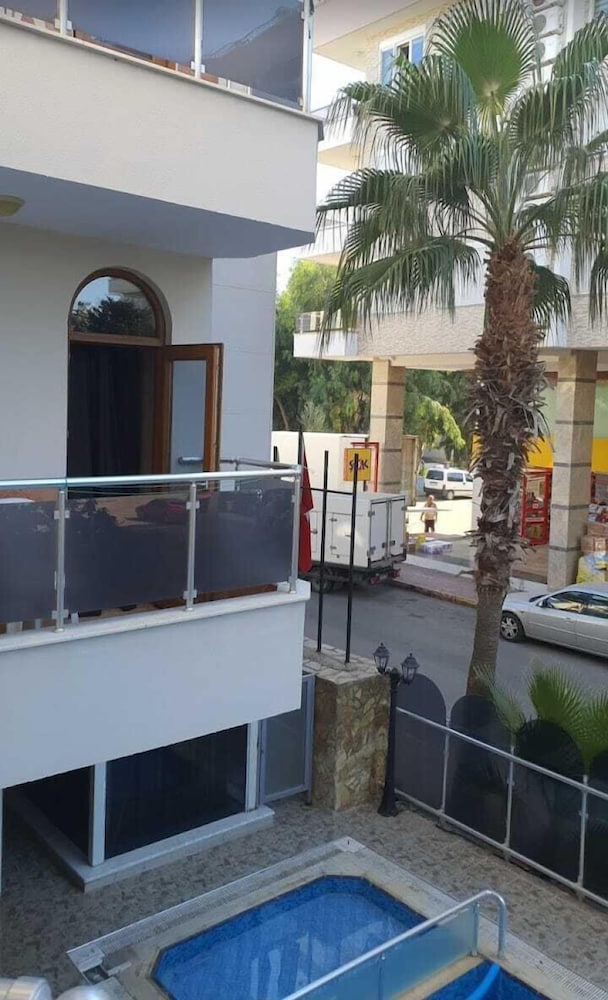 Kolibry Hotel 34/45