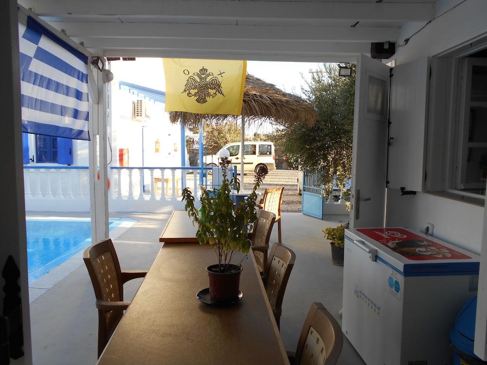 Kapetanios Studios 23/50