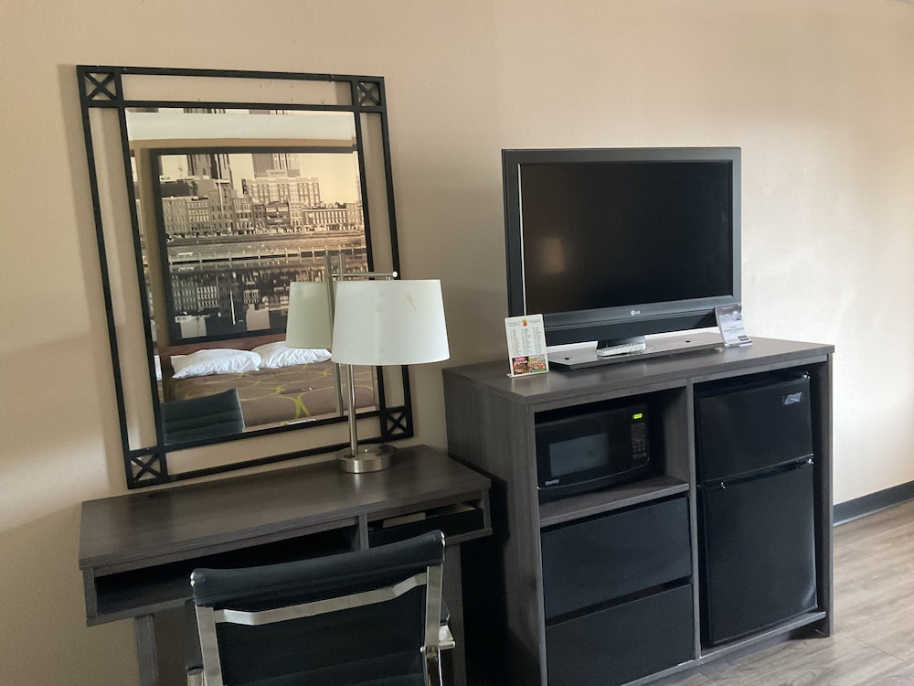 Super 8 by Wyndham Chattanooga/East Ridge 46/53