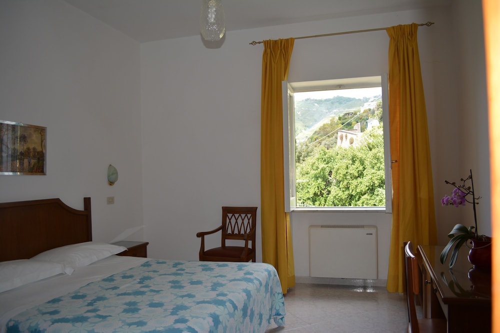 Maronti Hotel 26/55