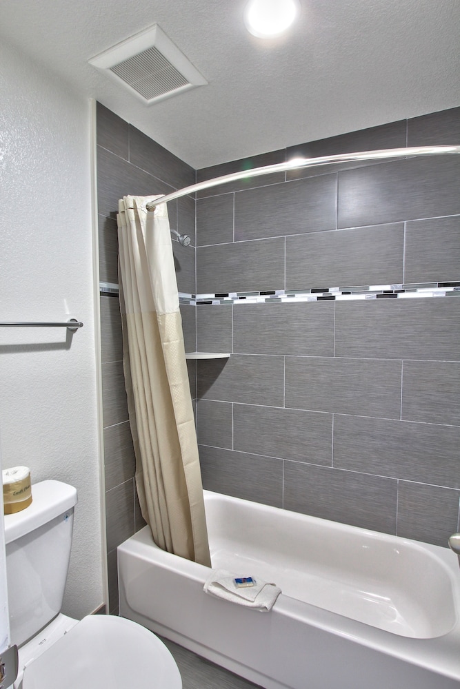 Motel 6 Castroville - Monterey 12/40