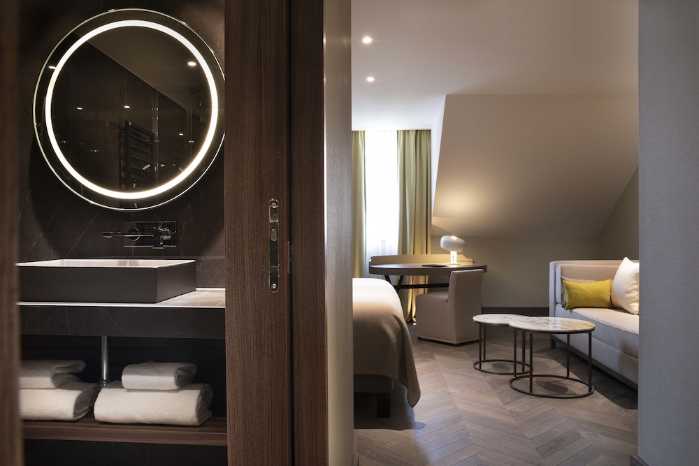 Hotel D Geneva 23/29