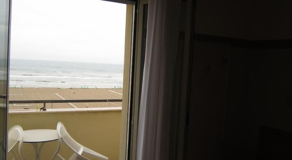 San Francisco Spiaggia 67/73