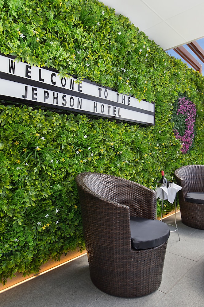 Jephson Hotel Apartments 28/53