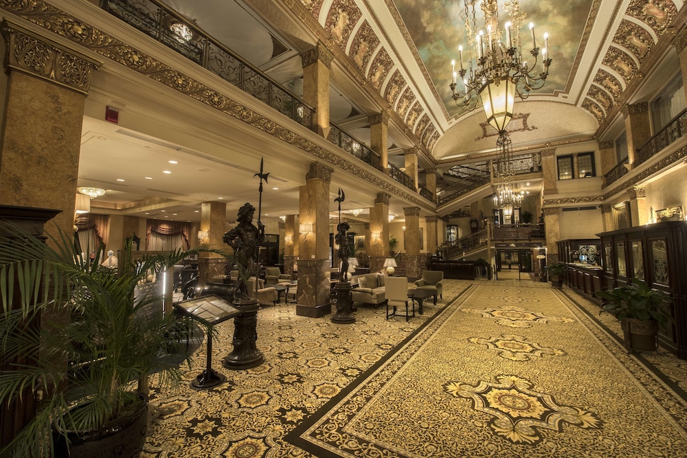The Pfister Hotel 36/70
