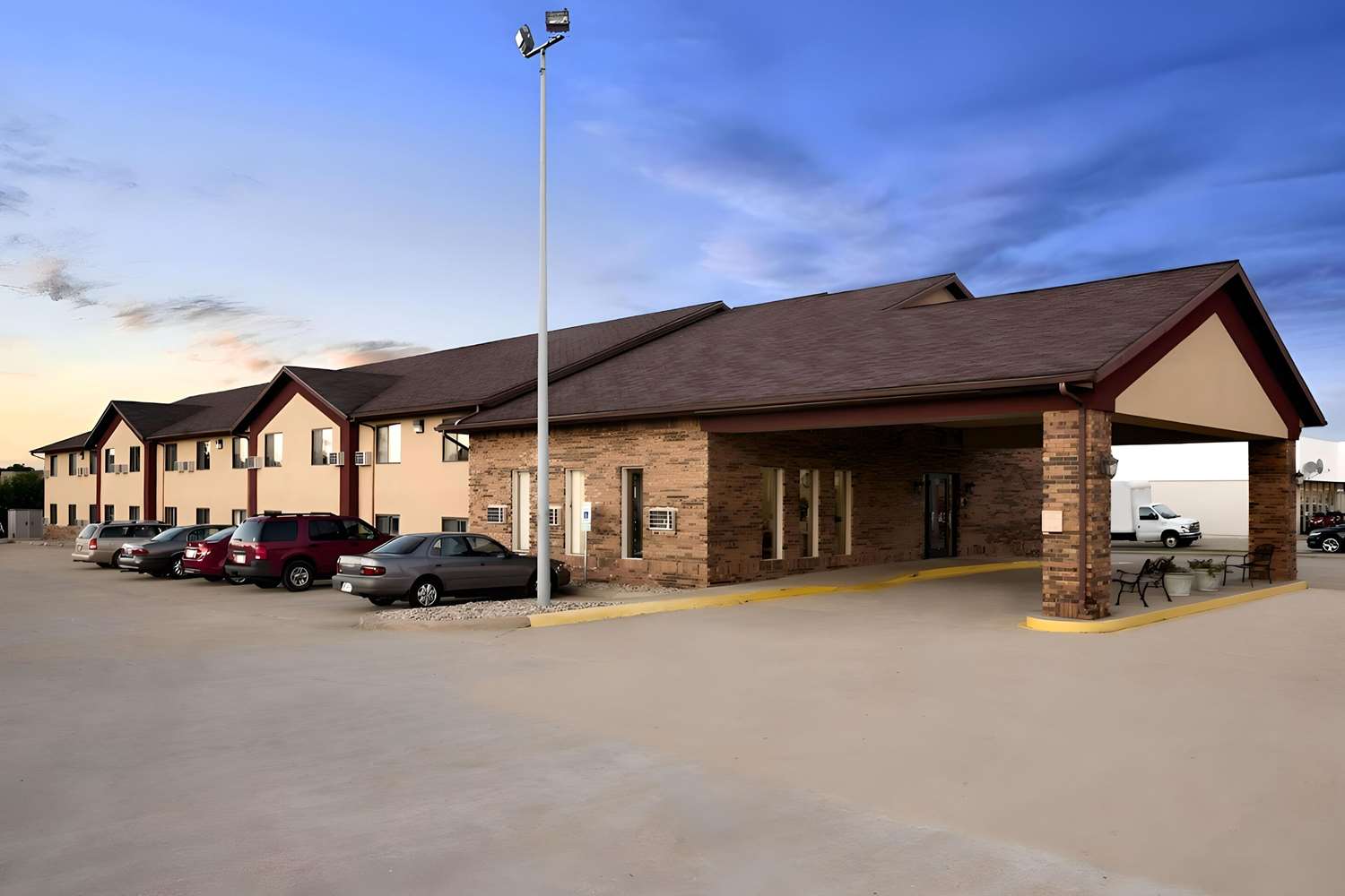 Rodeway Inn Effingham, IL 13/13