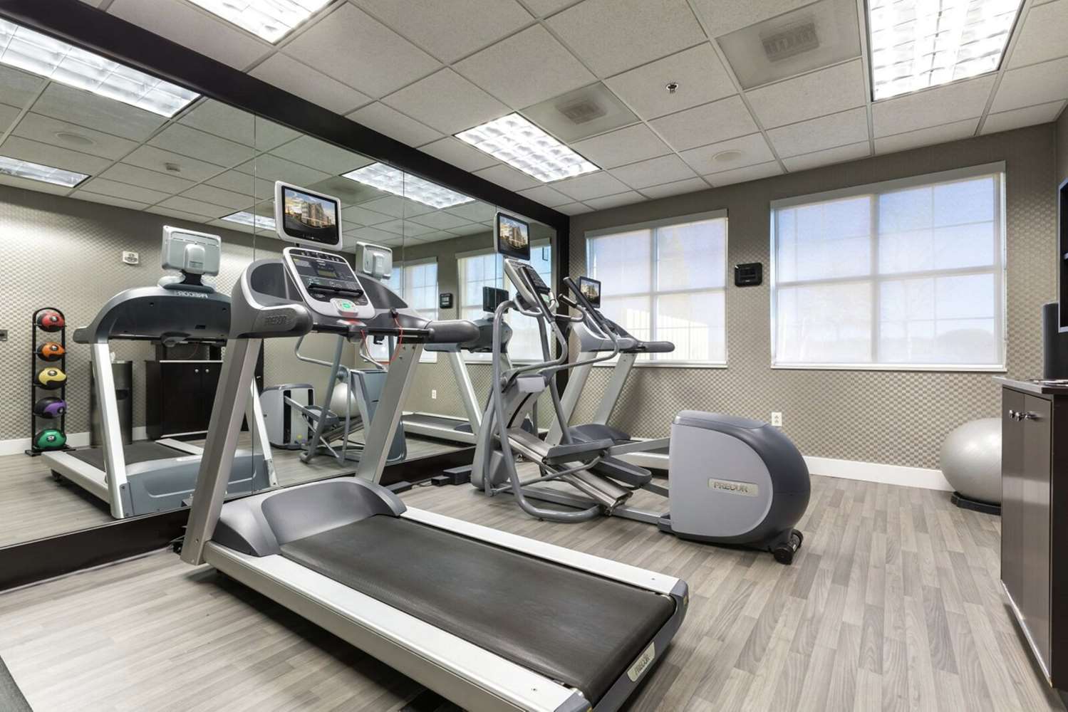 Homewood Suites By Hilton Greenville 18/35