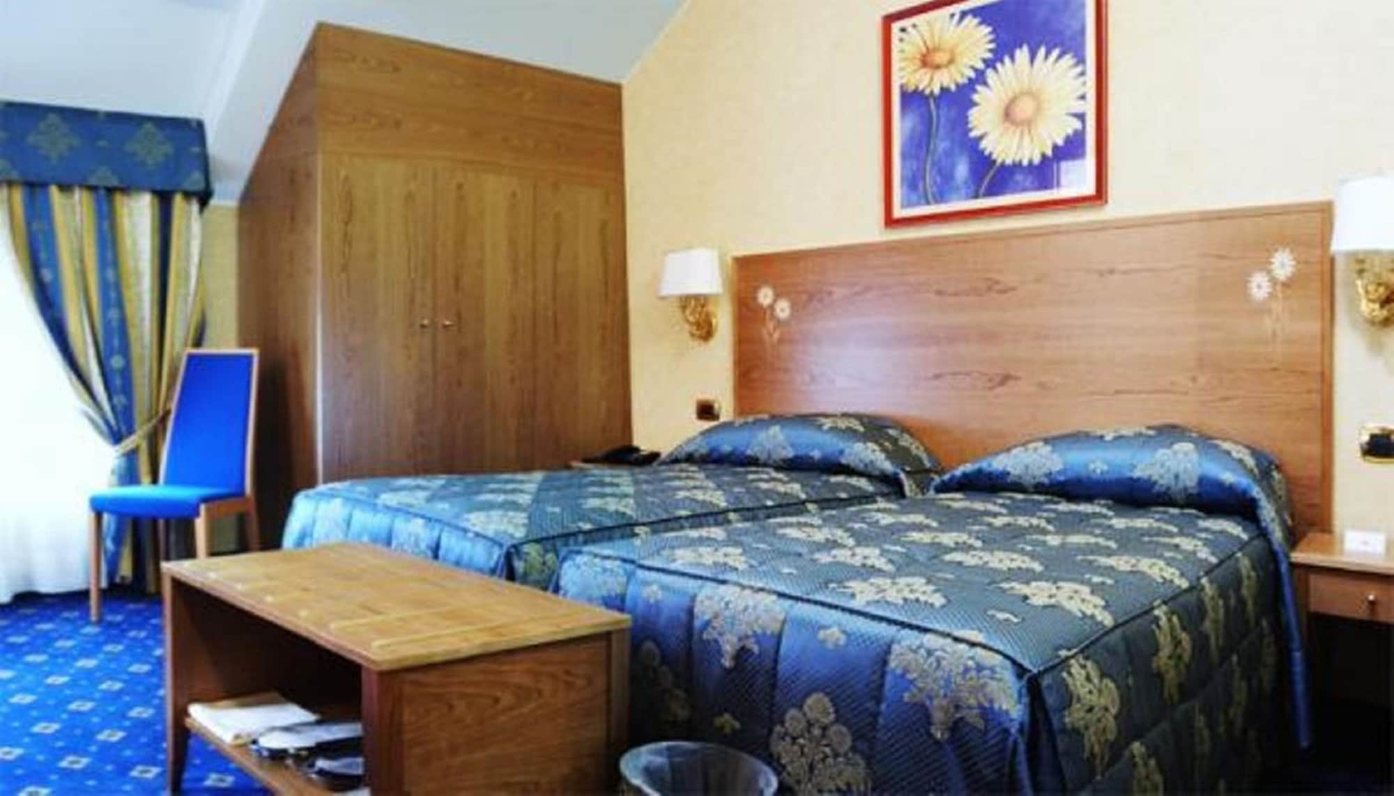 STANDARD, TWIN BEDS