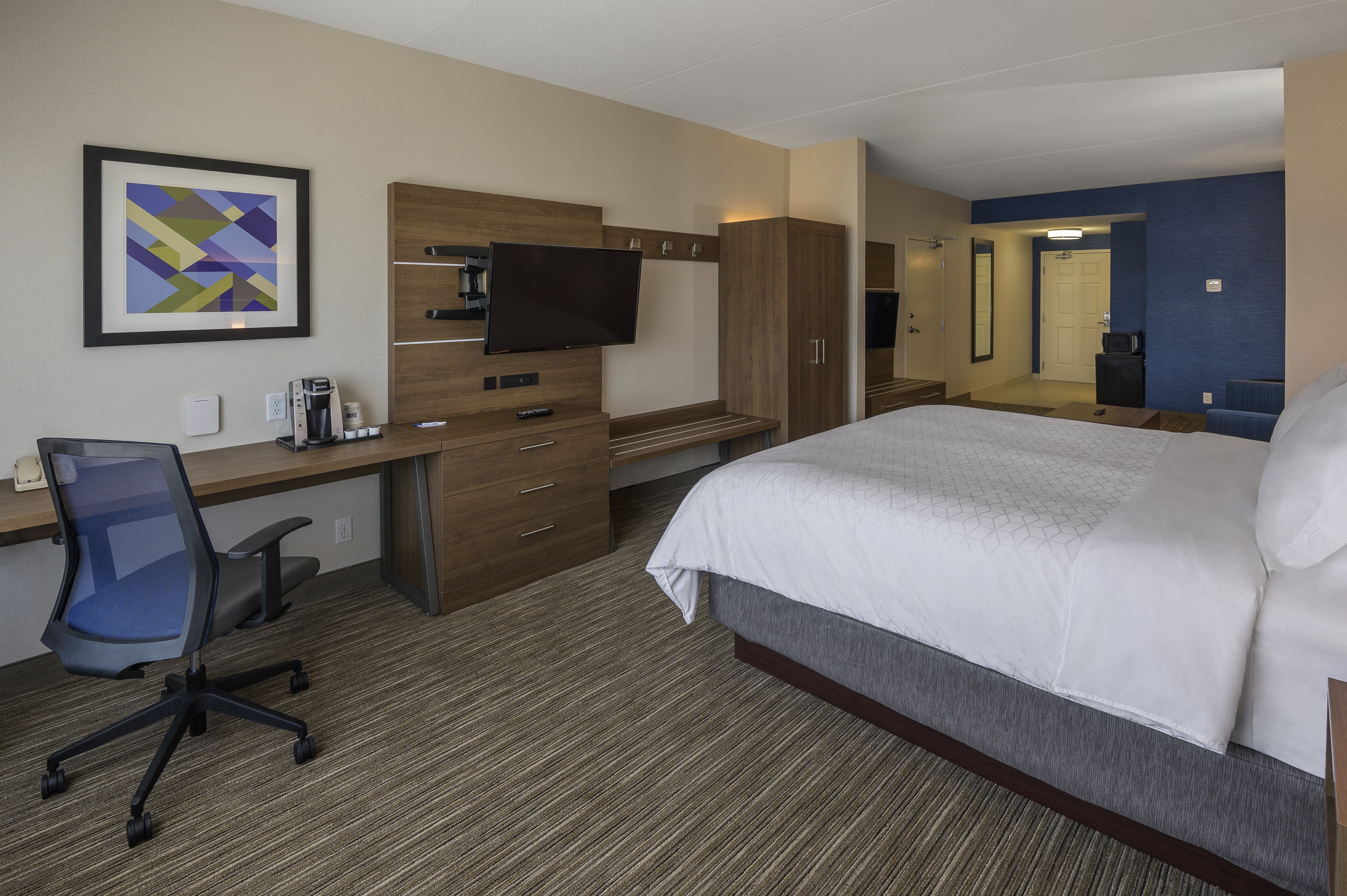 Holiday Inn Express Hotel Suites North Bay 28/75