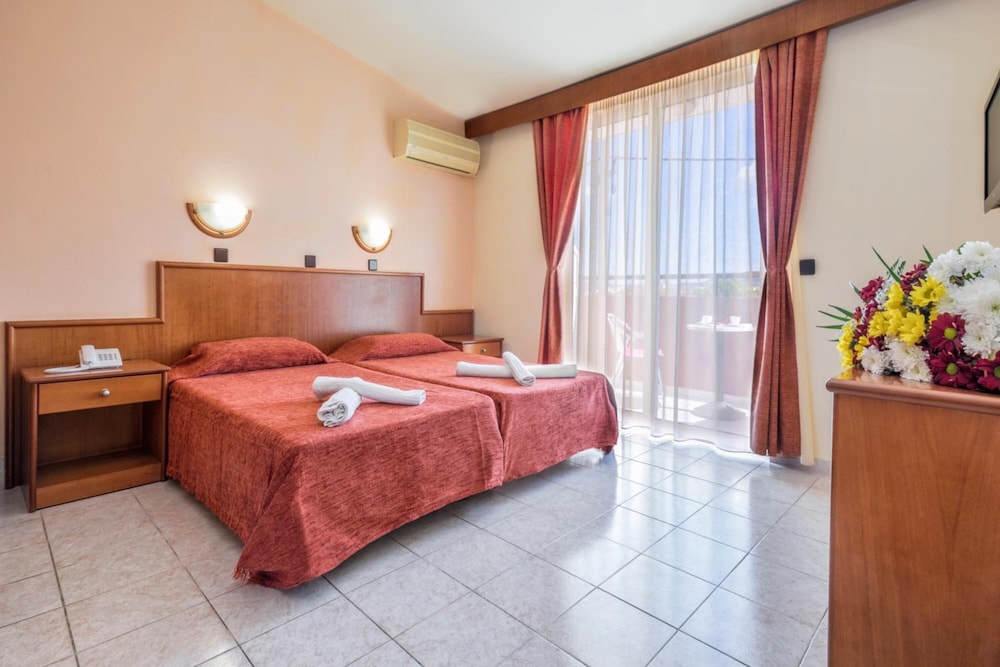 Alea Hotel Apartments 12/29