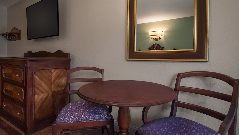 Disneys Port Orleans Resort French Quarter 34/50