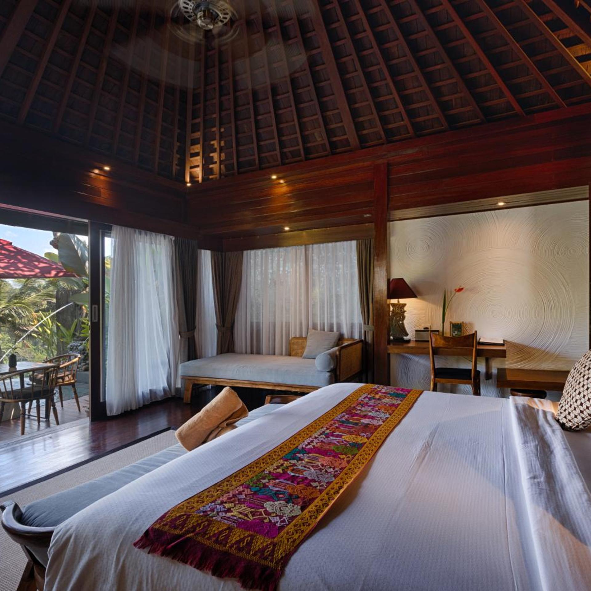 Pool, Deluxe, Villa, King Bed, Valley View