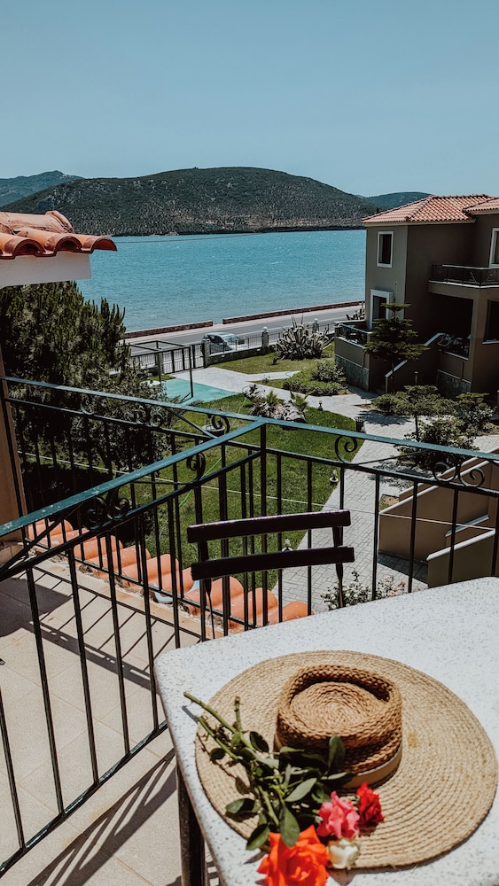 Ariadnes Holiday Accommodation I 41/50