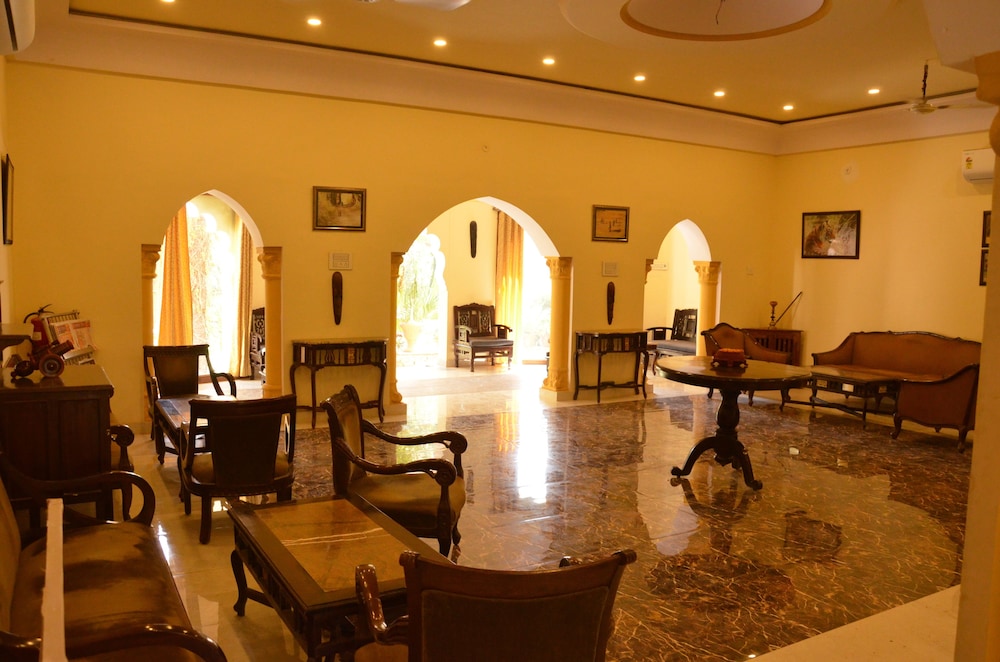 RAJ PALACE 27/50