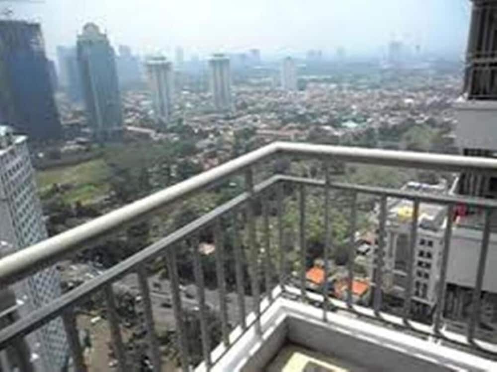Sudirman Park Apartment By Merry 3/50