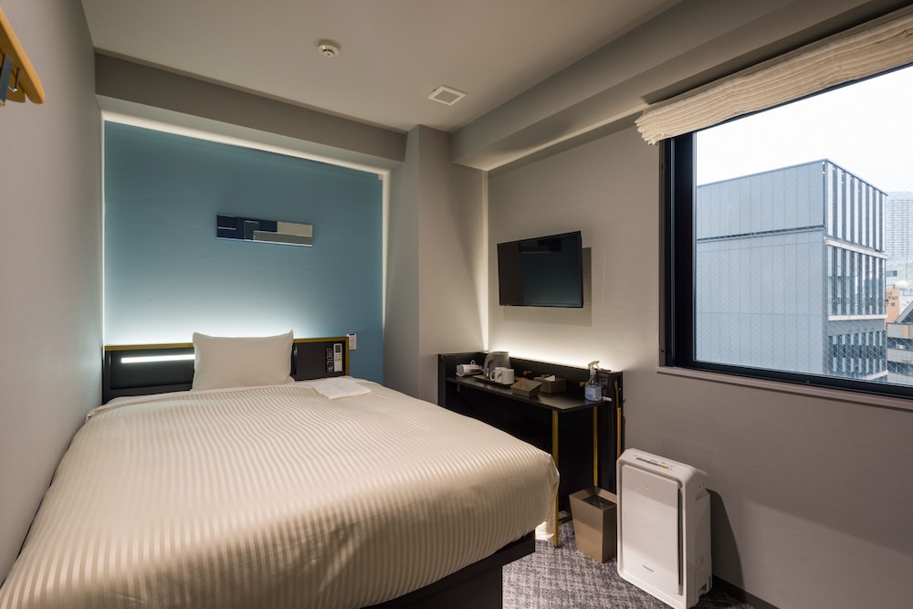 DELUXE, DOUBLE BED