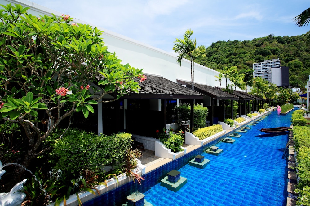 Access Resort & Villas 66/70