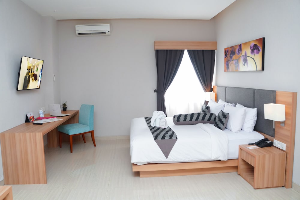 Orchardz Hotel Gajah Mada 4/25
