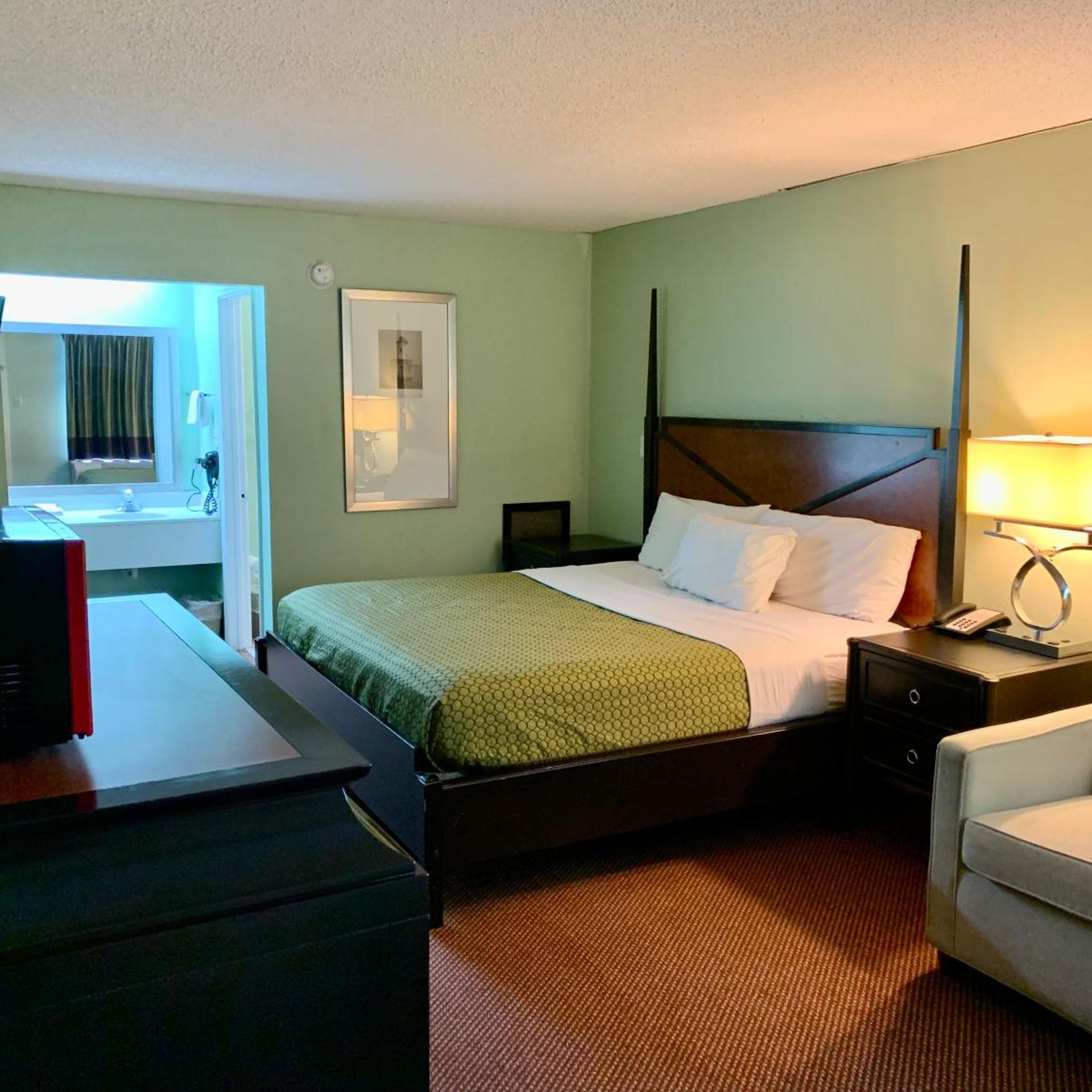 Executive Inn Chester 3/38