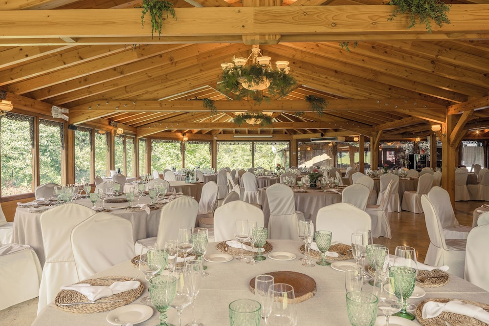 Hotel The Originals and Spa Etxegana 56/70