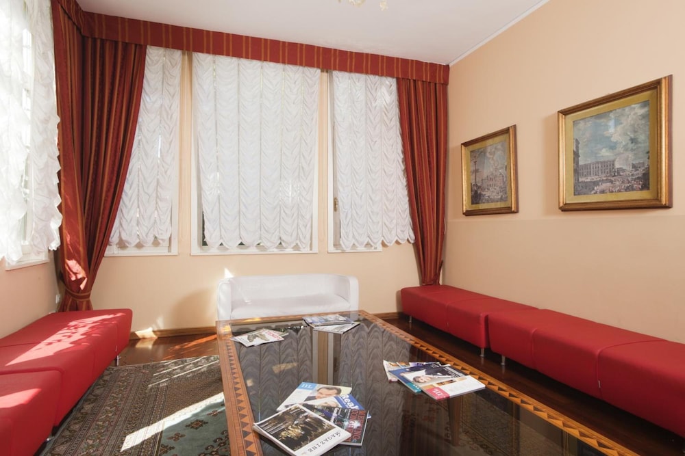 Hotel Villa Pigna 49/83