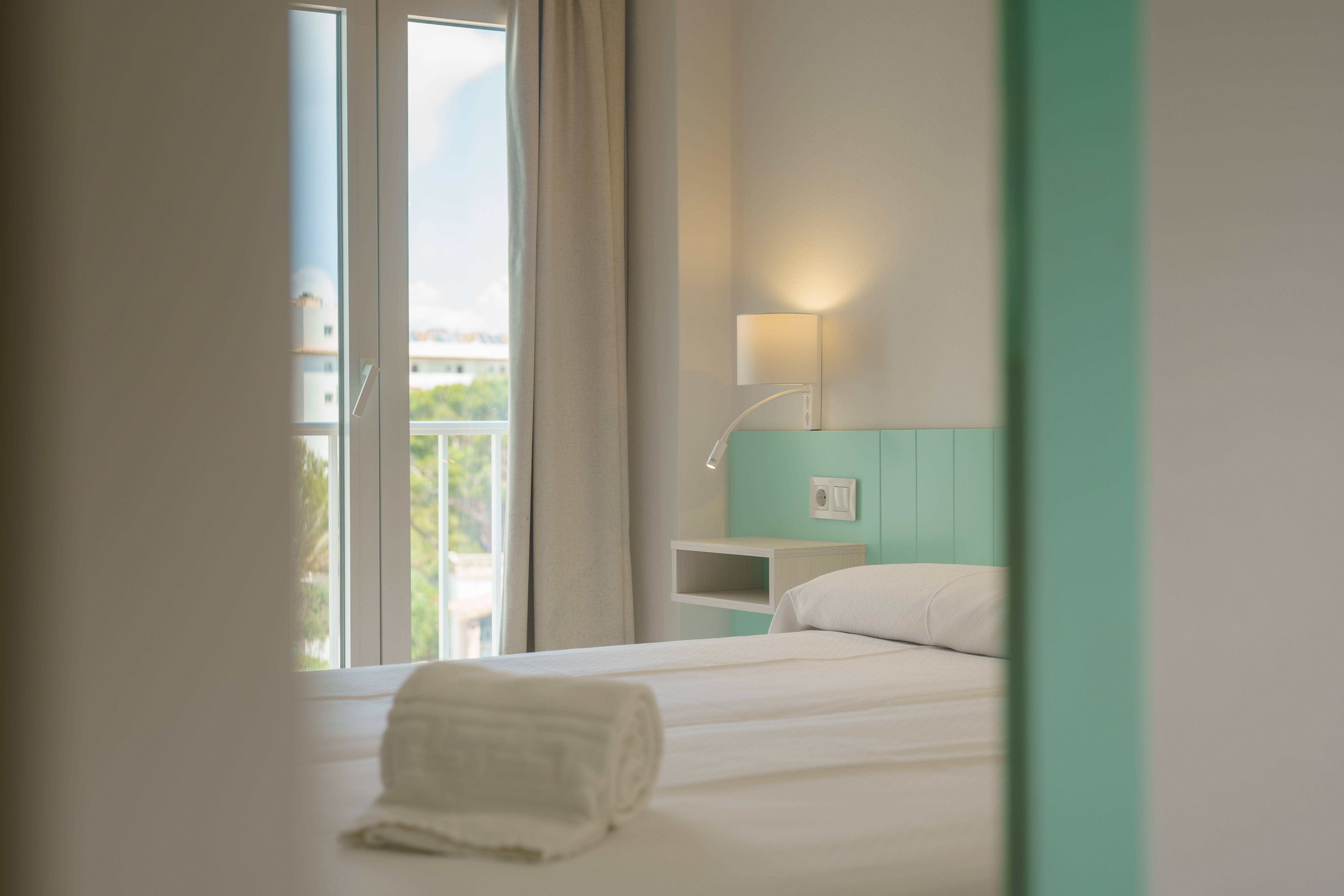 APARTAMENTS ANDREAS 16/50