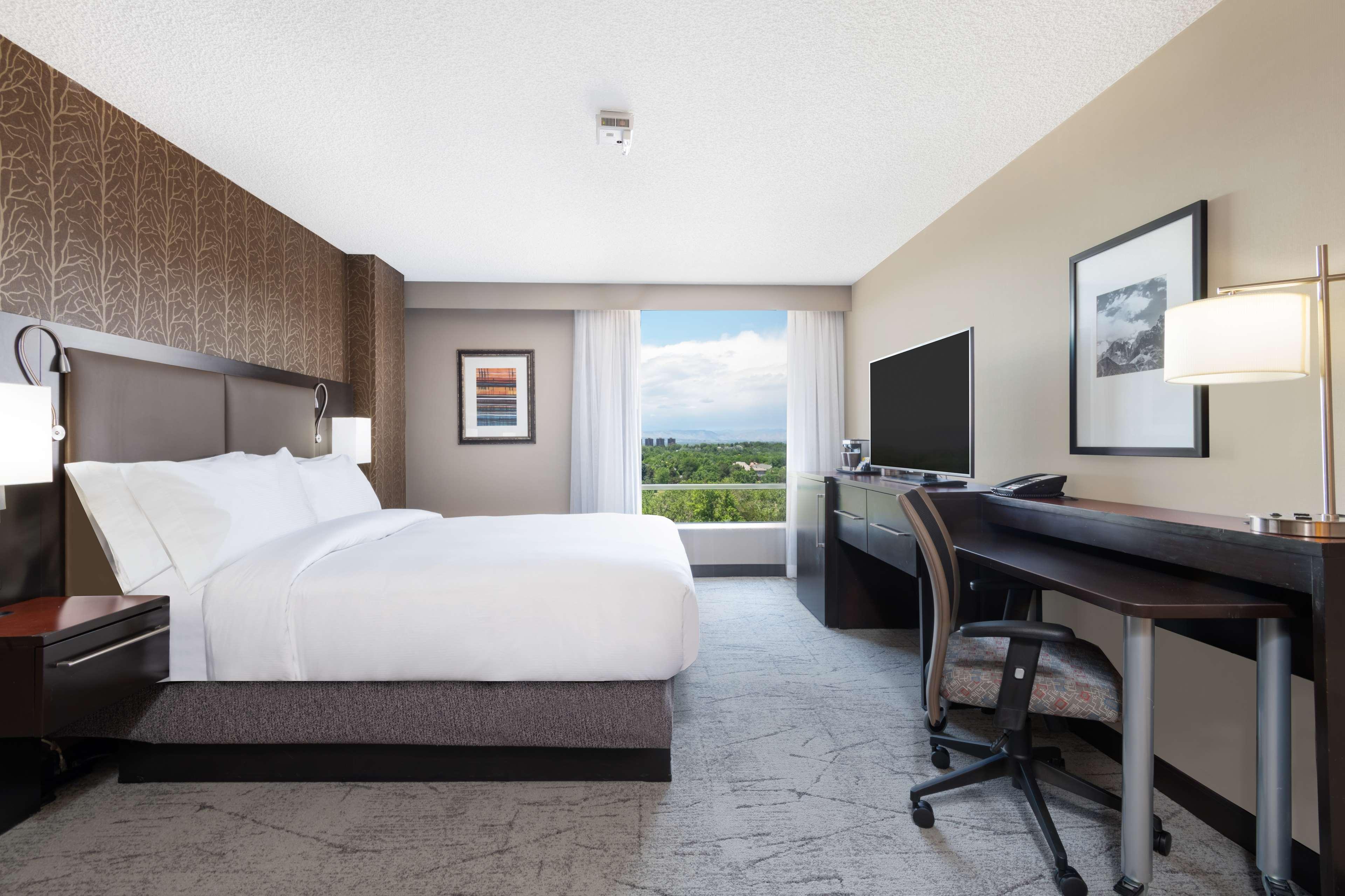 STUDIO, SUITE, KING BED, ACCESSIBLE
