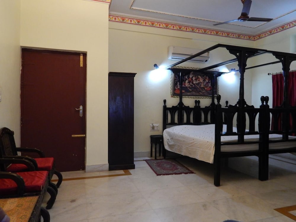 Kuchaman Haveli 28/50