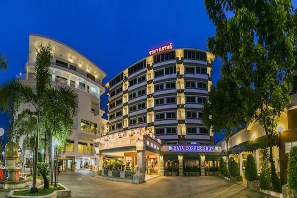 Raya Grand Hotel 1/37