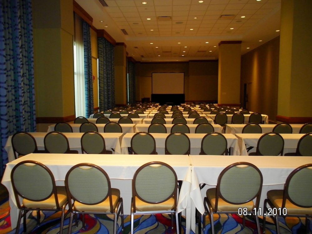 Isle Casino Hotel Waterloo - A Caesars Rewards Destination 40/52