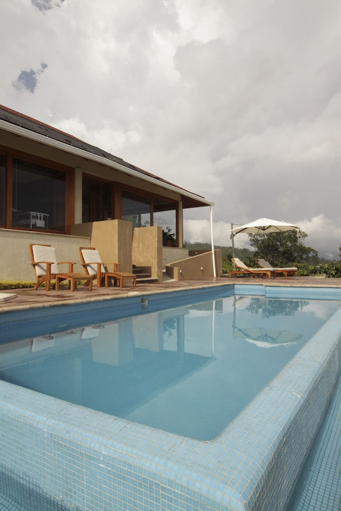 Finca Hamburgo 30/64