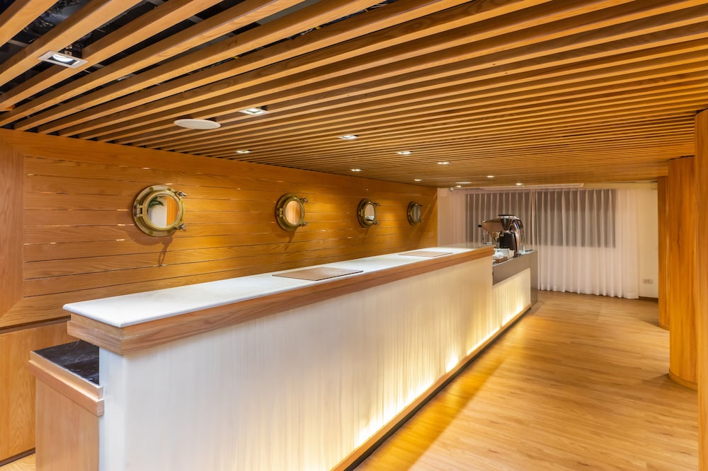 Lobby at Arck Hotel, BANGKOK