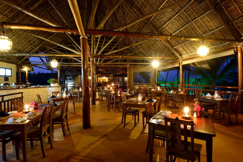 Kena Beach Hotel 46/64