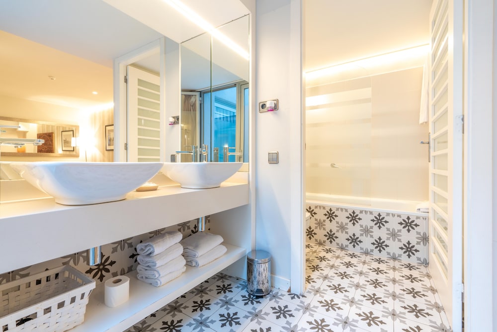 Serennia Fira Gran Via Exclusive Rooms 36/47