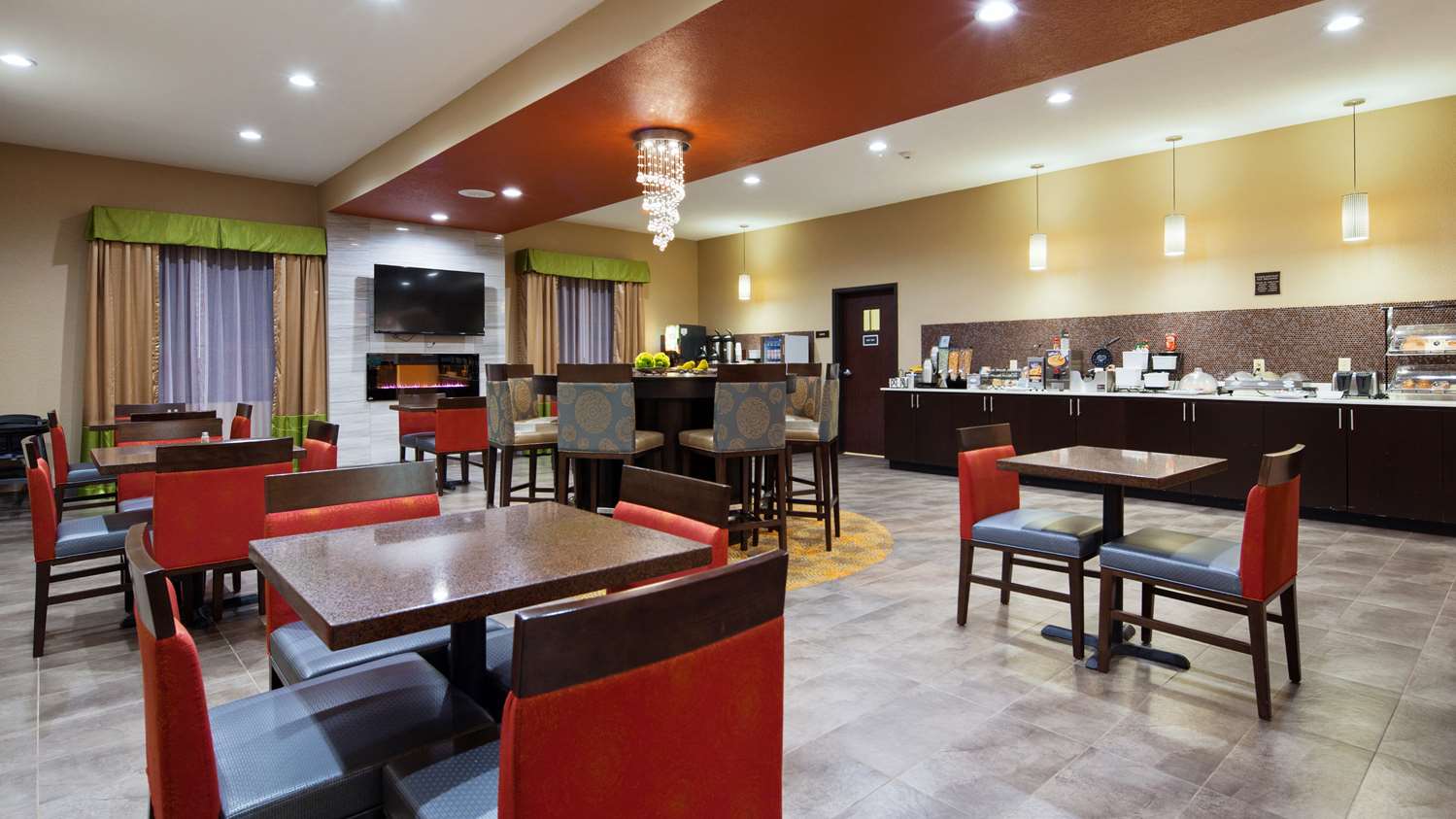 Best Western Plus Fairview Inn & Suites 3/4