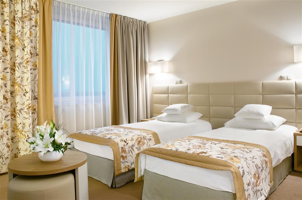 Hotel Petropol 7/25