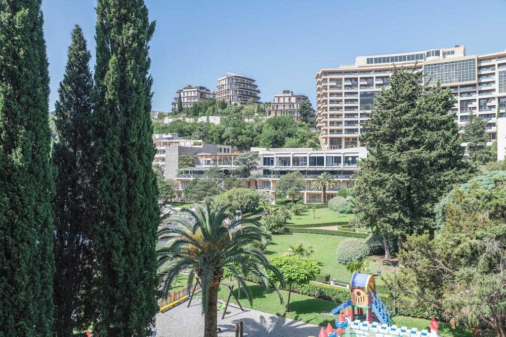 Iberostar Waves Bellevue 68/74