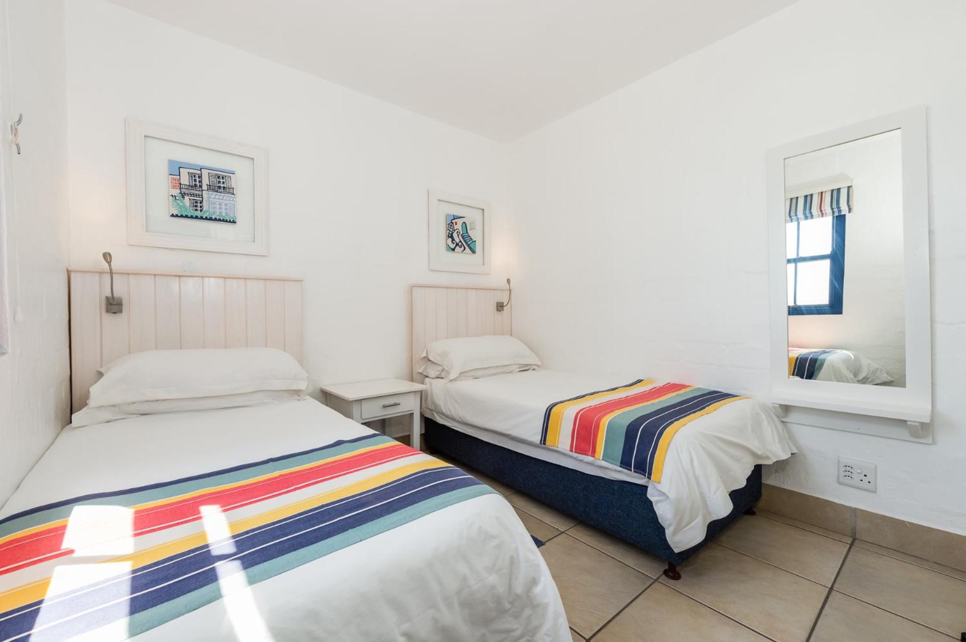 2 Bedrooms, Beach Front