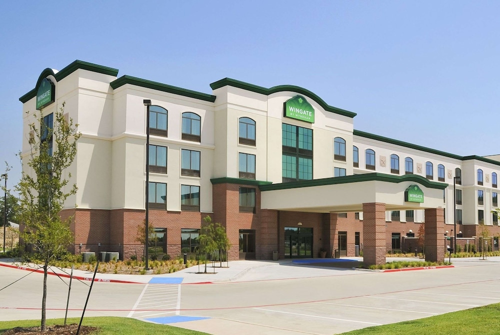 Comfort Inn & Suites Frisco East - McKinney 7/65