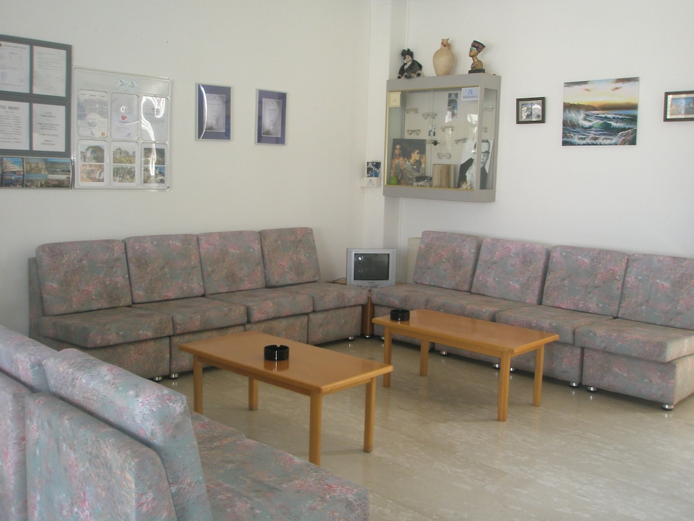 DebbieXenia Hotel Apartments 18/45